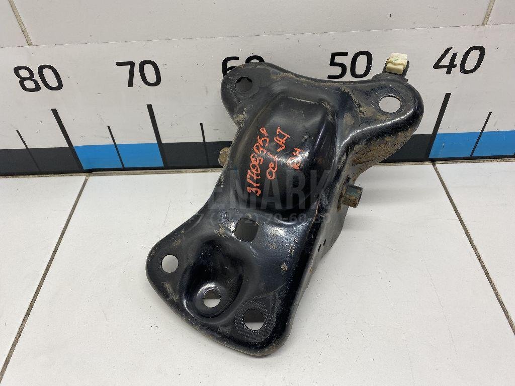 Кронштейн задней балки