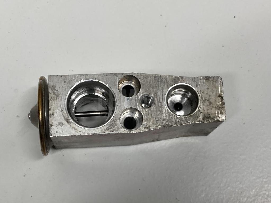 Клапан кондиционера