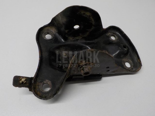 Кронштейн задней балки