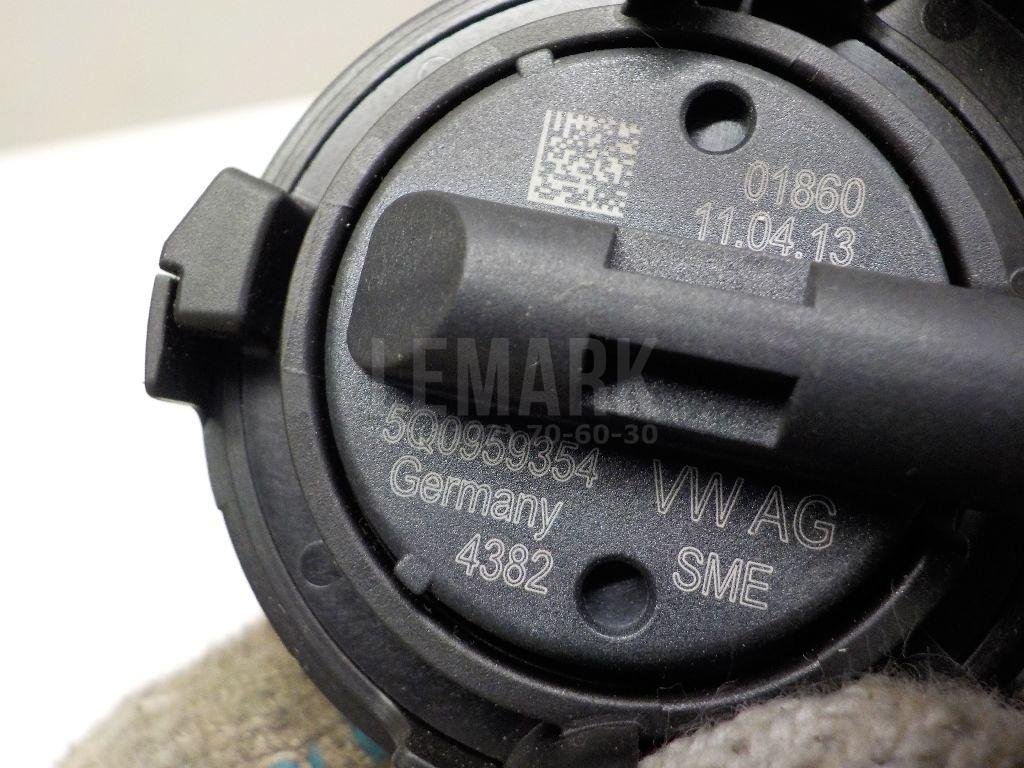 Датчик AIR BAG для  Audi A3 [8PA] Sportback 2004-2013