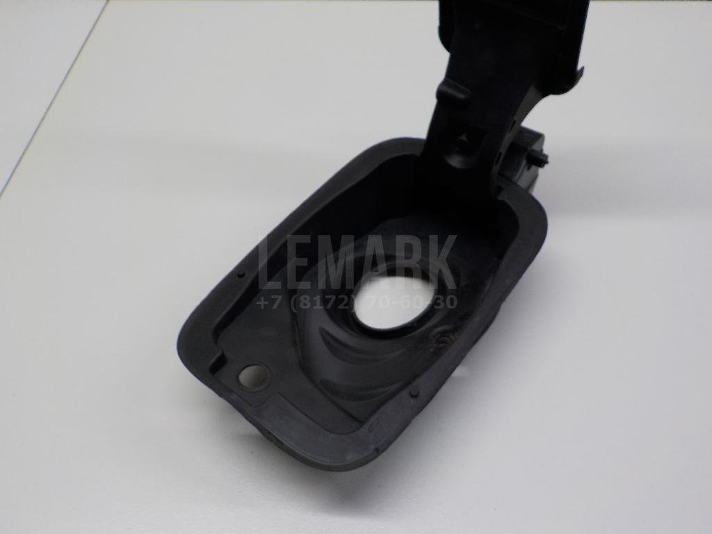 Ниша лючка бензобака