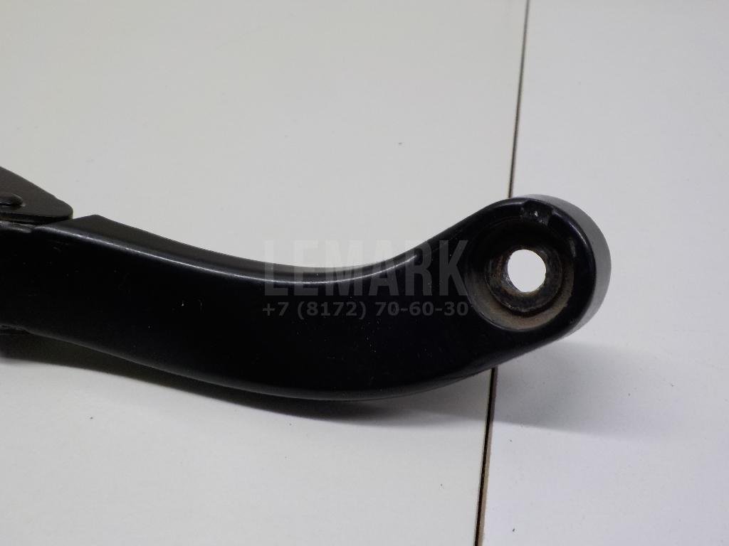 Поводок стеклоочистителя передний правый