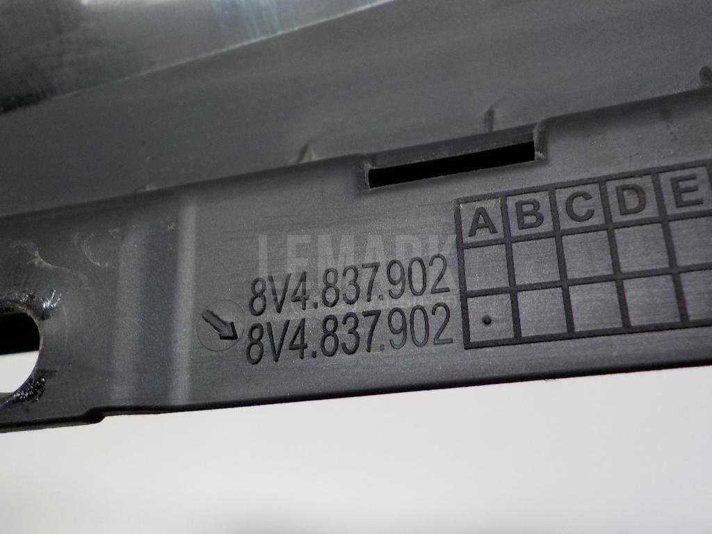 Накладка двери передней правой