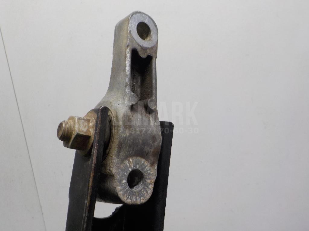 Опора двигателя задняя