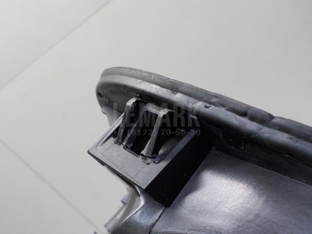 Ниша лючка бензобака