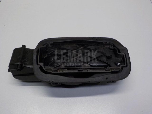 Ниша лючка бензобака