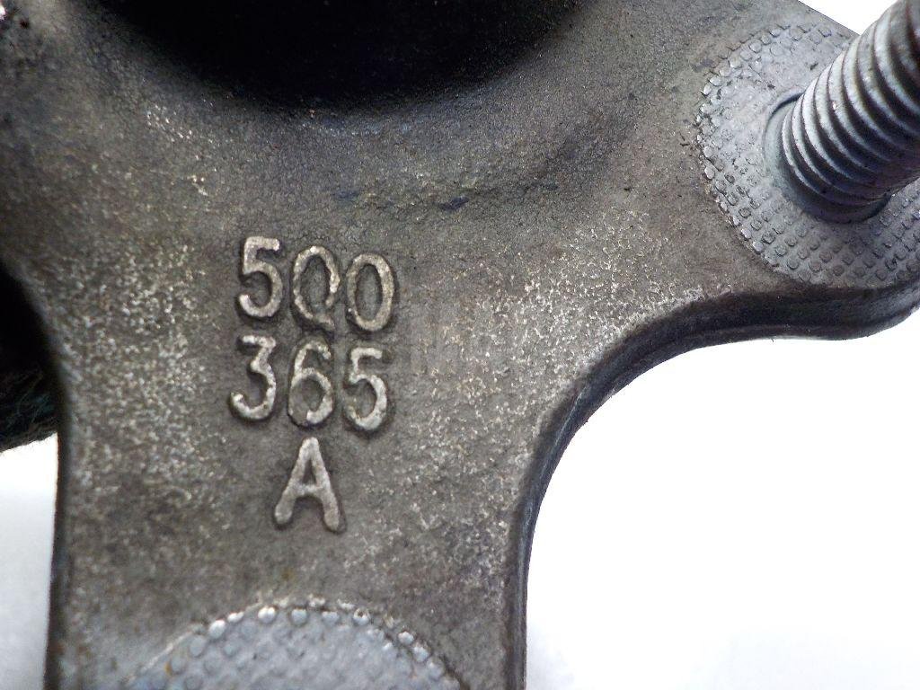 Опора шаровая левая передней подвески