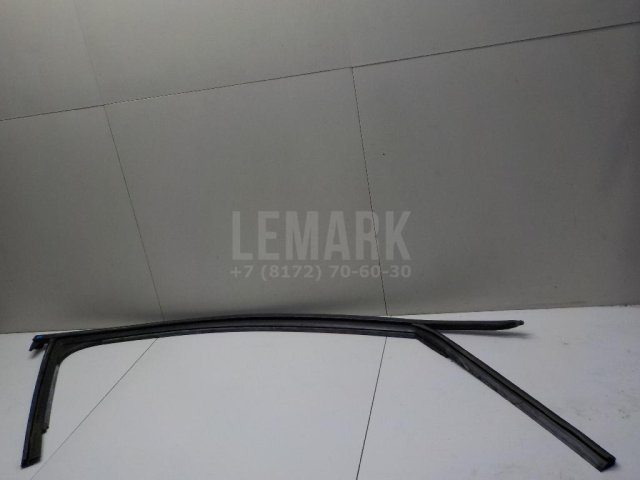 Уплотнитель стекла двери