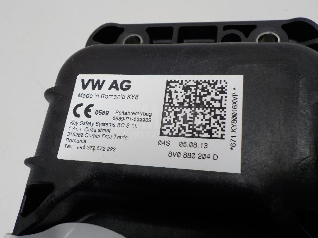 Подушка безопасности пассажирская (в торпедо)