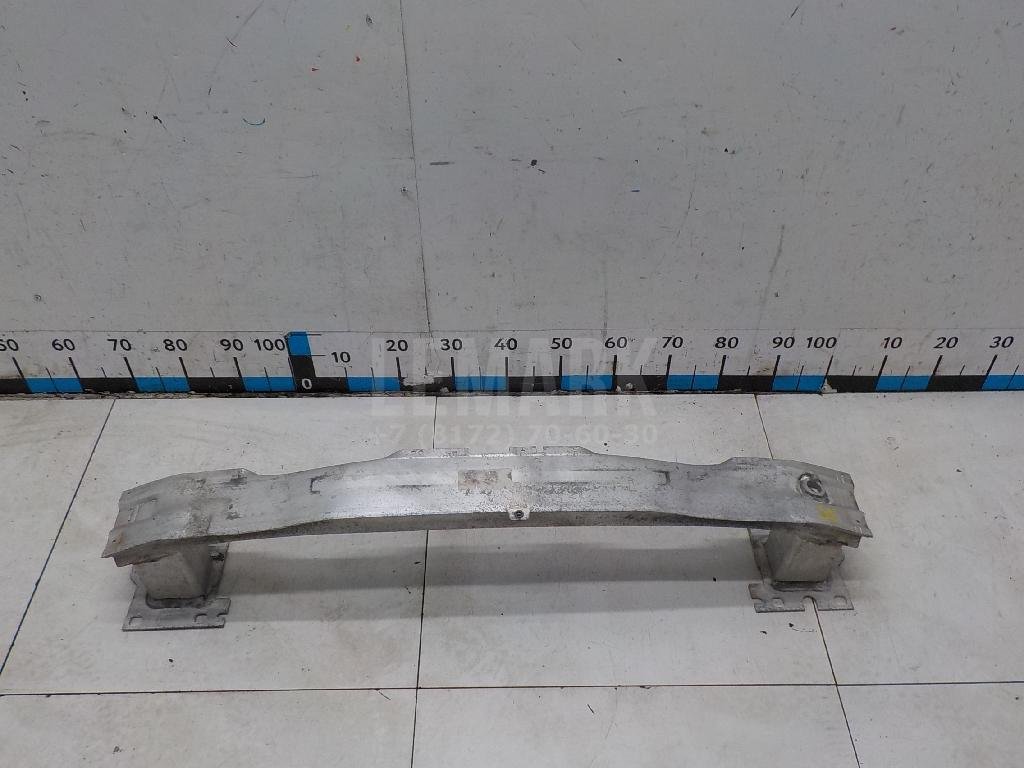 Усилитель переднего бампера