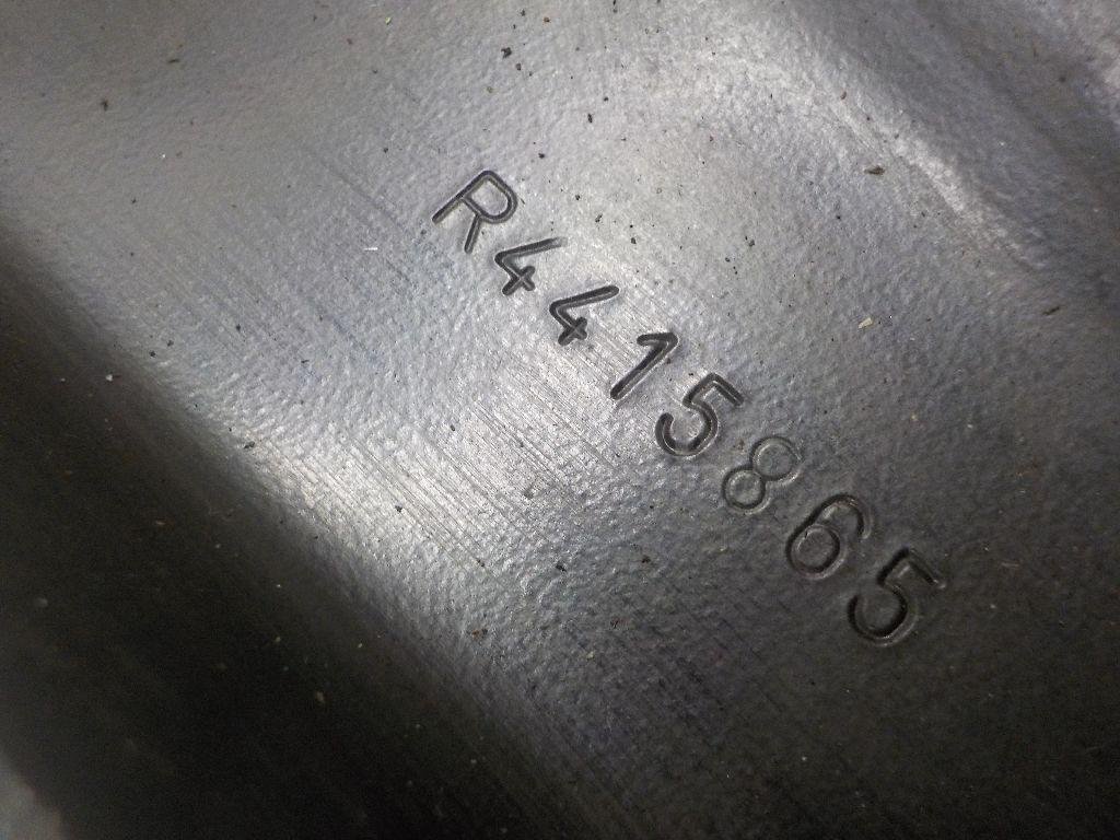 Рычаг задний продольный правый