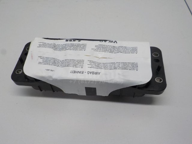 Подушка безопасности пассажирская (в торпедо)