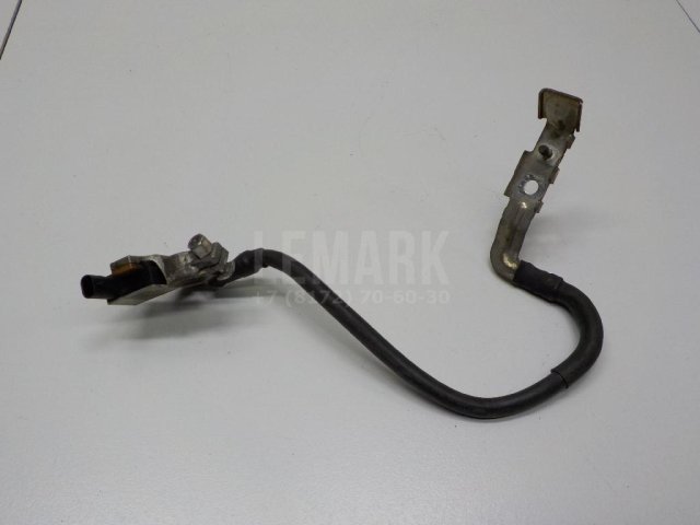 Клемма аккумулятора минус