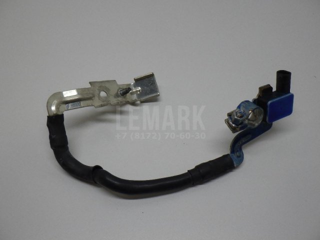 Клемма аккумулятора минус