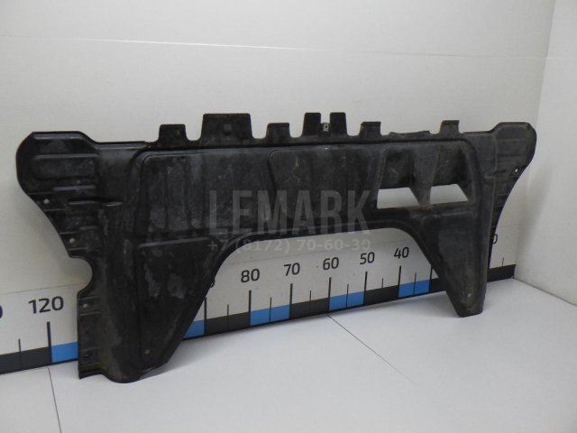 Пыльник двигателя центральный