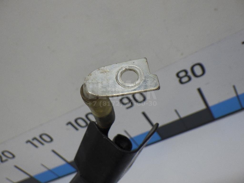 Клемма аккумулятора плюс