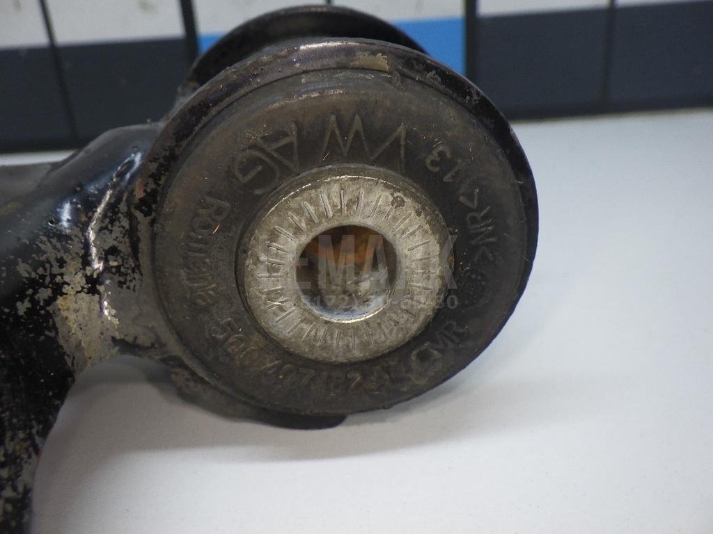 Рычаг передний левый