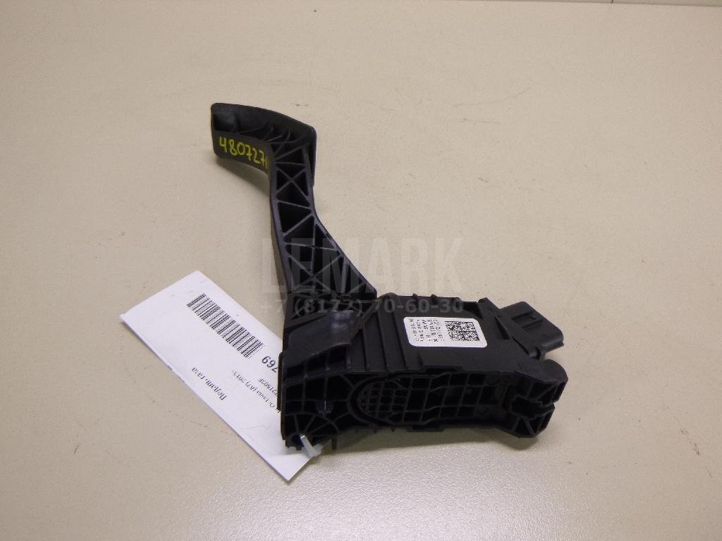 Педаль газа