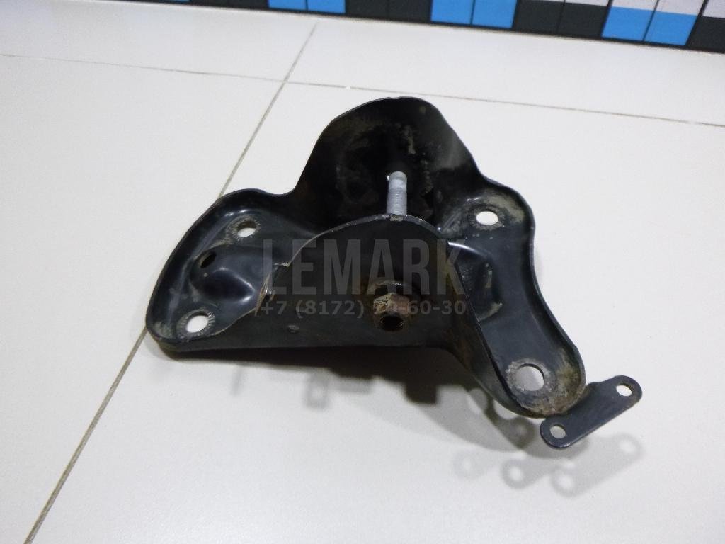 Кронштейн задней балки