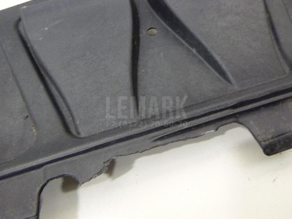 Пыльник двигателя центральный