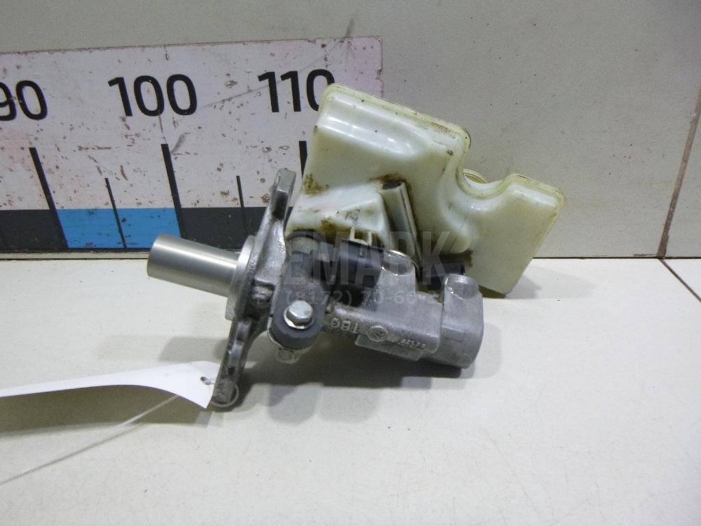 Цилиндр тормозной главный