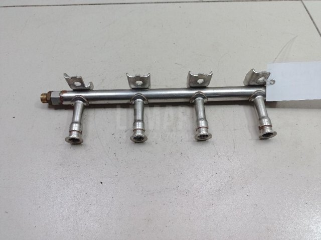 Рейка топливная (рампа)