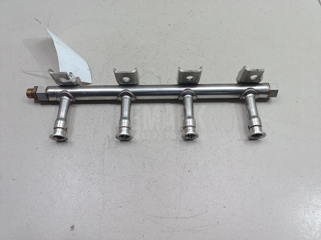 Рейка топливная (рампа)