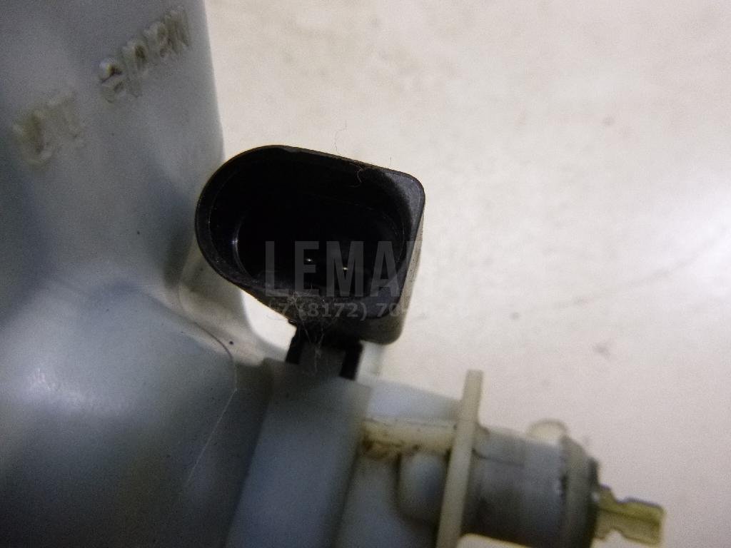 Бачок главного тормозного цилиндра