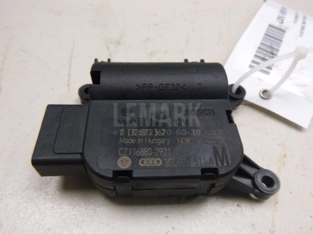 Моторчик заслонки отопителя