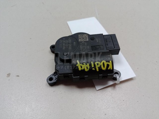 Моторчик заслонки отопителя