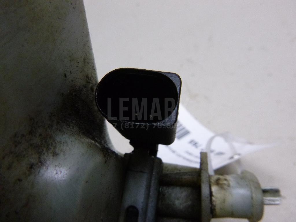 Бачок главного тормозного цилиндра