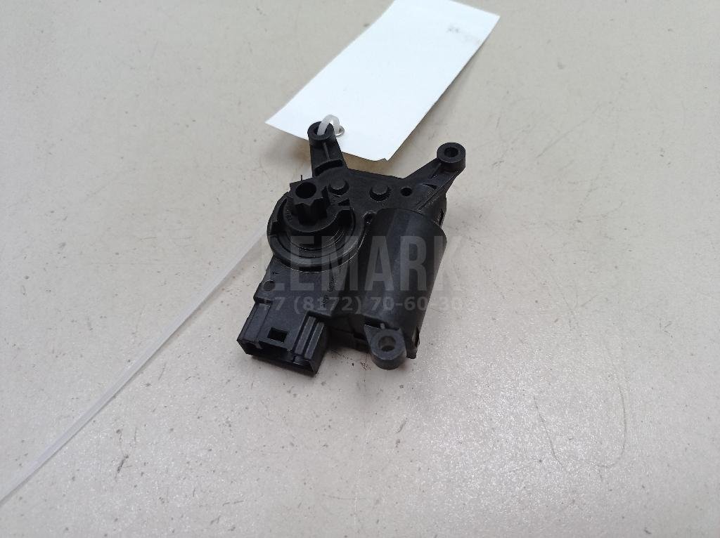 Моторчик заслонки отопителя