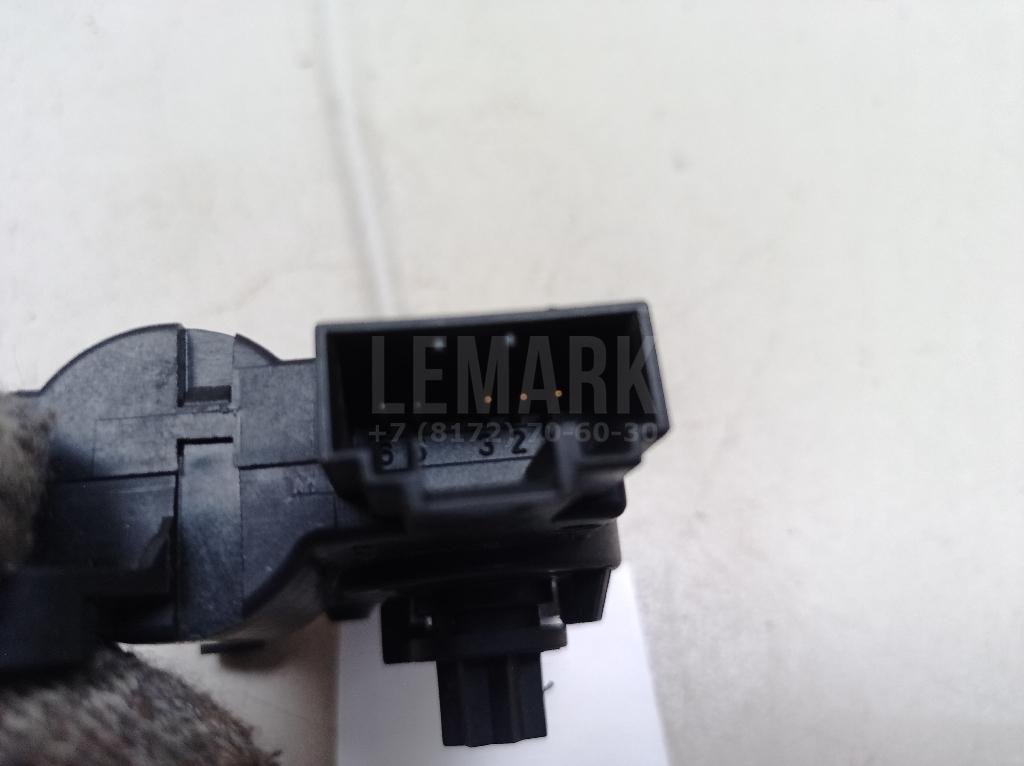 Моторчик заслонки отопителя