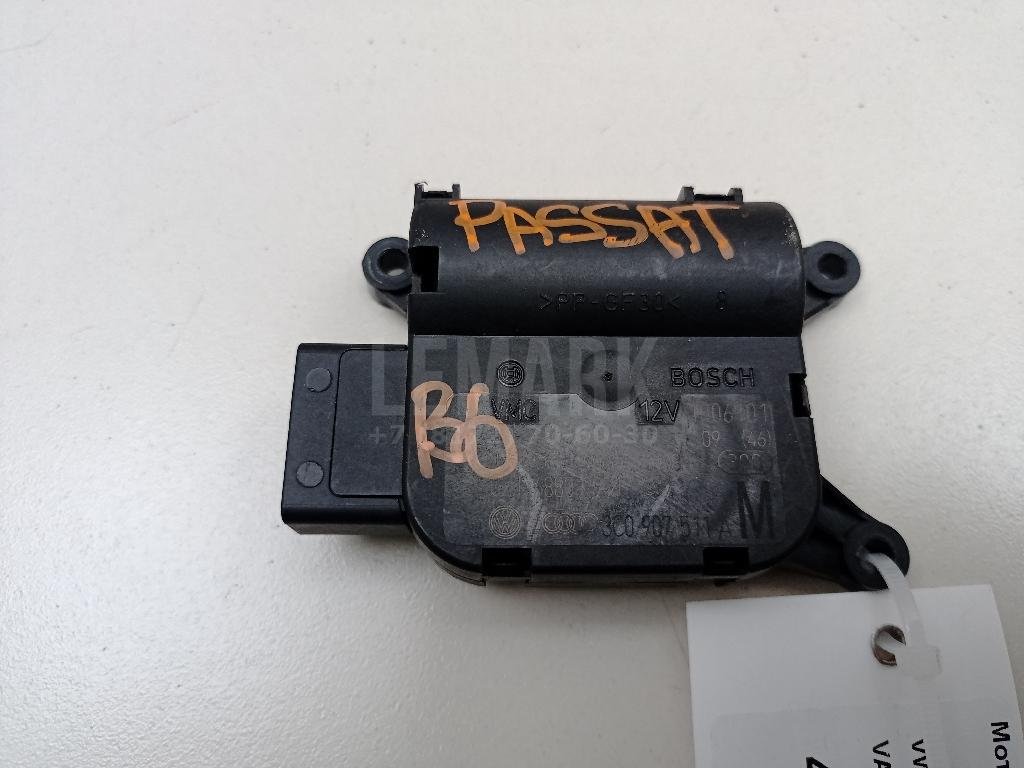 Моторчик заслонки отопителя