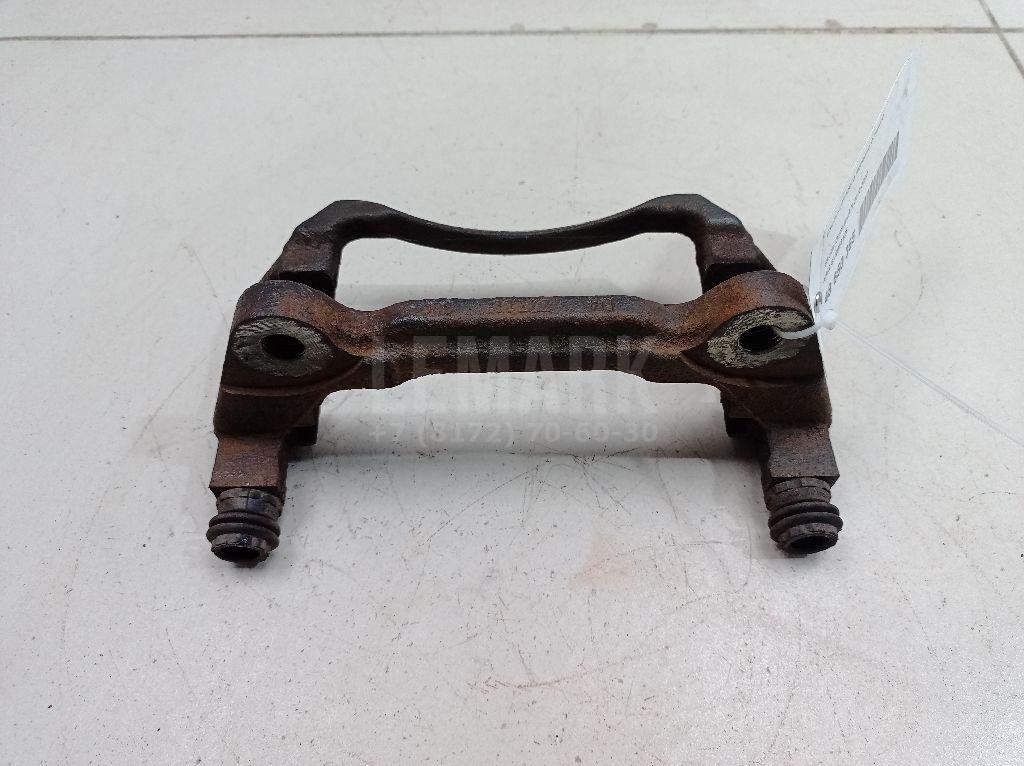 Скоба суппорта переднего левого