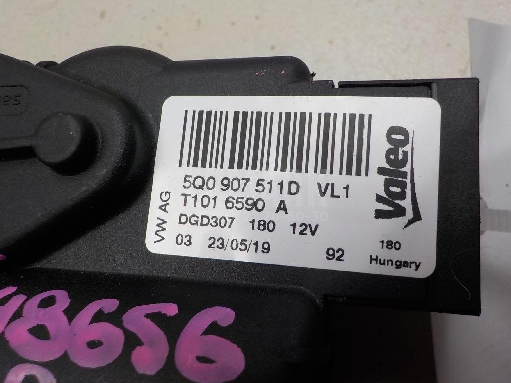 Моторчик заслонки отопителя