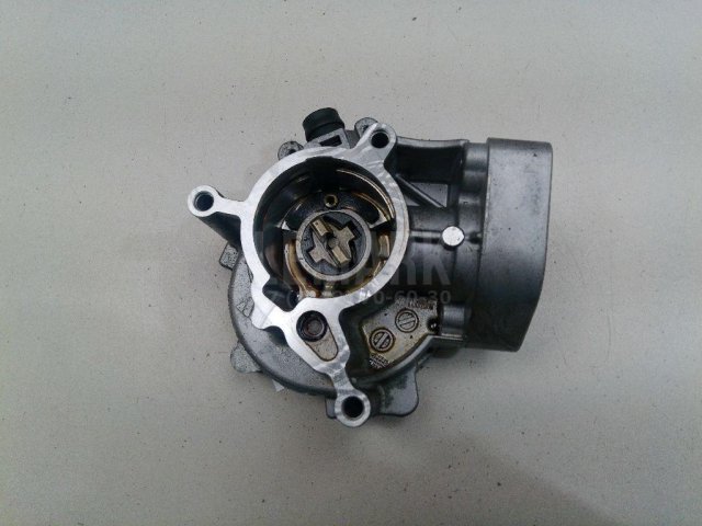 Насос вакуумный