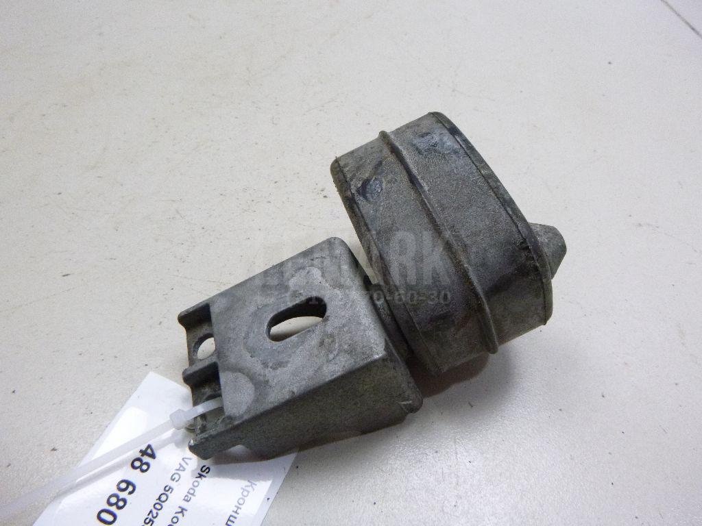 Кронштейн глушителя