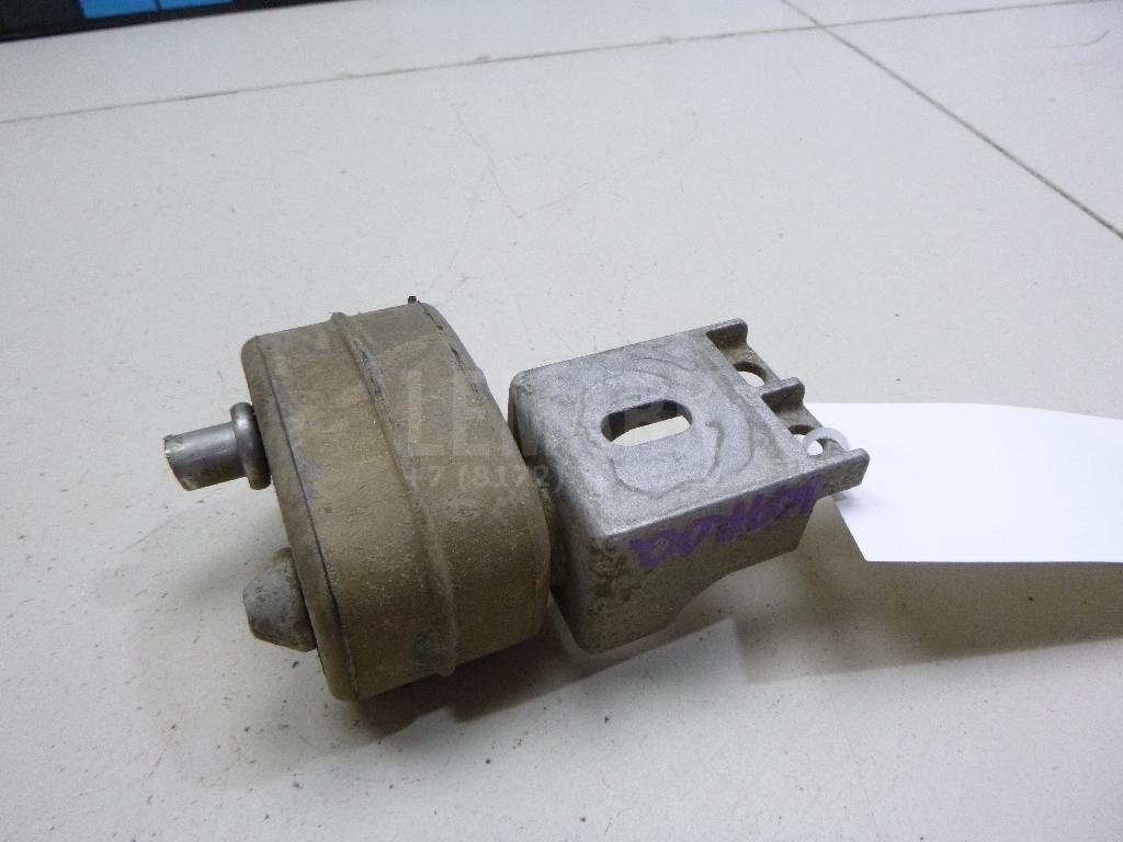 Кронштейн глушителя