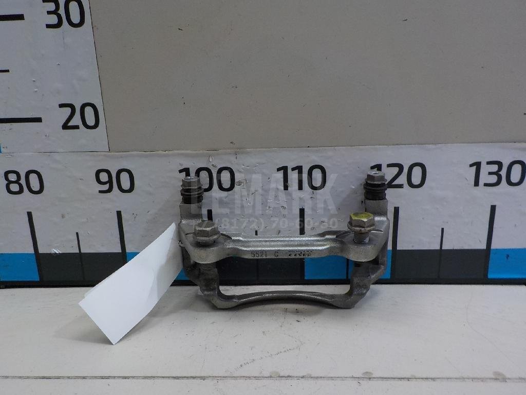 Скоба суппорта переднего левого