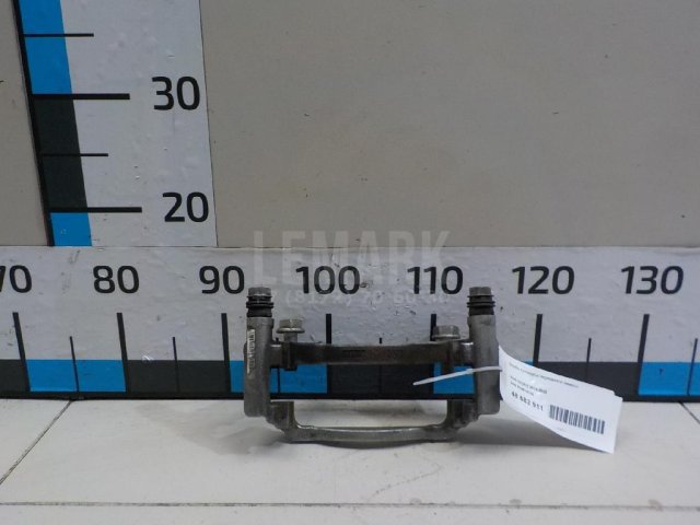 Скоба суппорта переднего левого