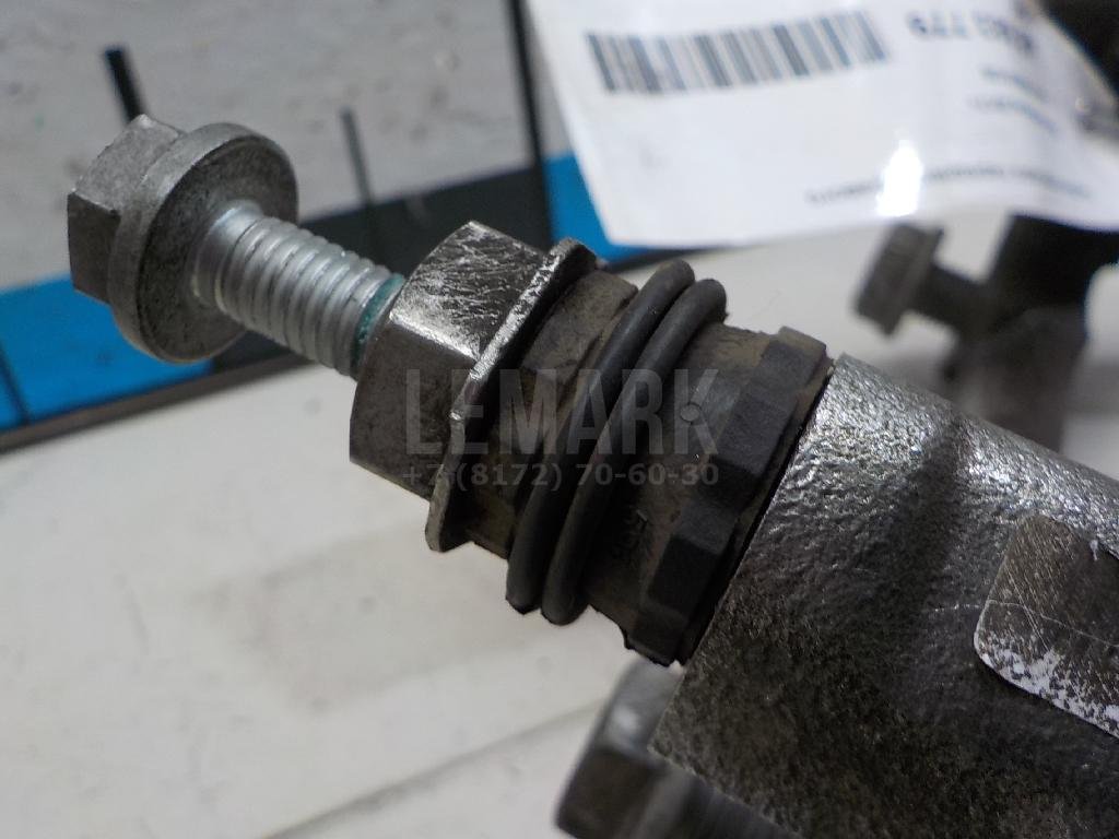 Скоба суппорта переднего правого