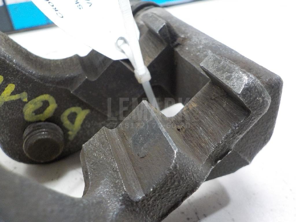 Скоба суппорта переднего правого