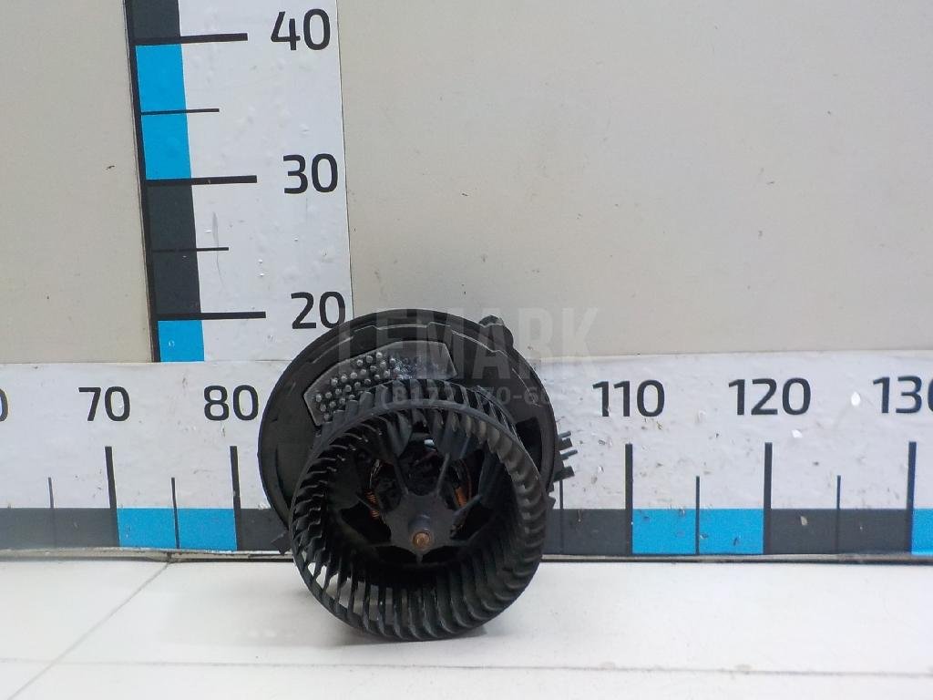 Моторчик отопителя