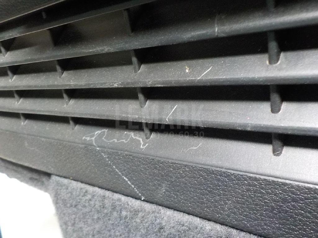 Обшивка багажника