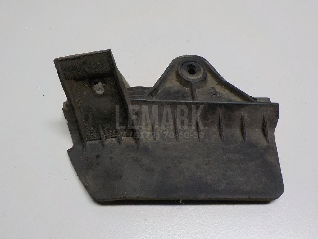 Брызговик задний правый