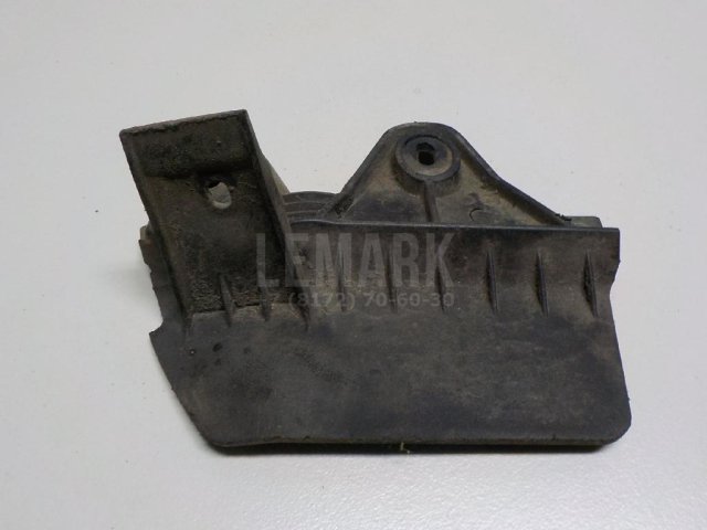 Брызговик задний правый