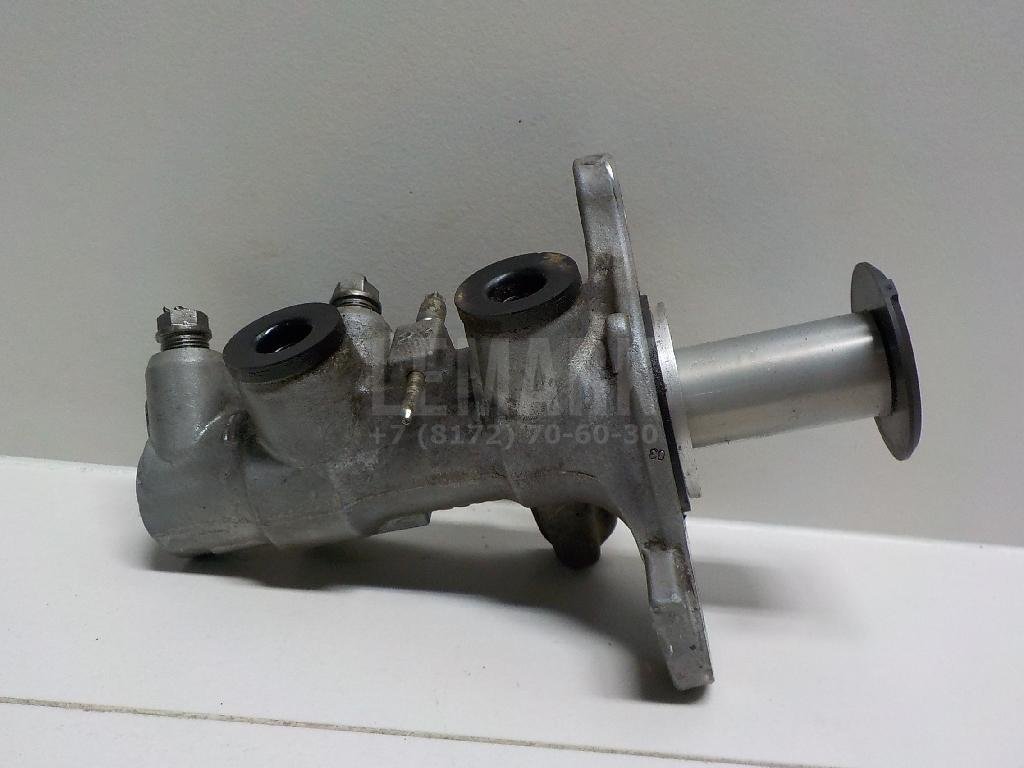 Цилиндр тормозной главный