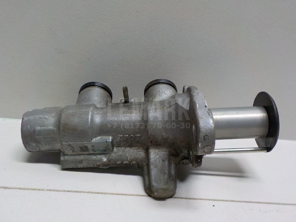 Цилиндр тормозной главный