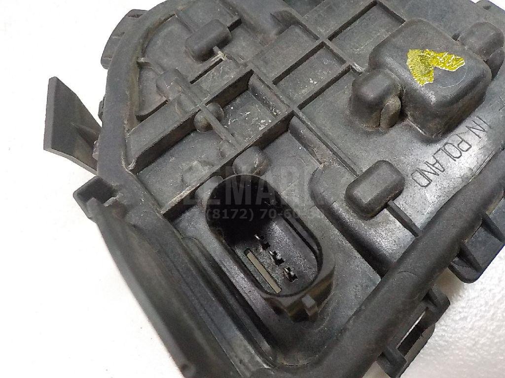 Плата заднего фонаря левого